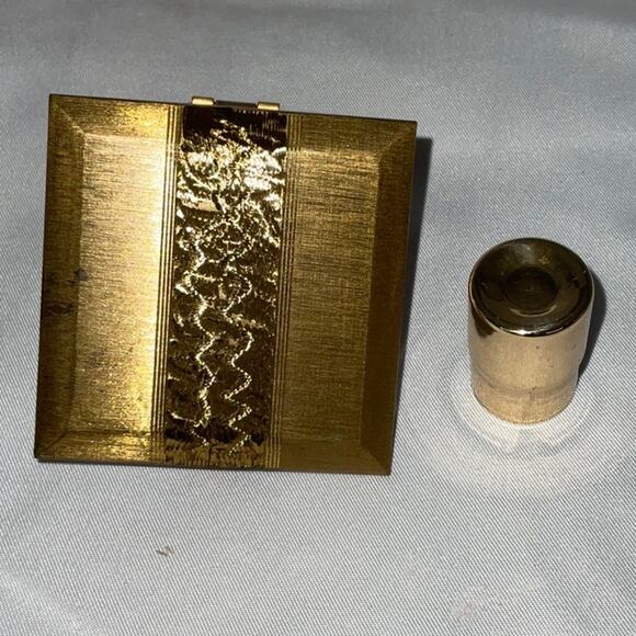 VTG NEW WADSWORTH GOLD TONE & PILCHER SILVER PLATED & NIBS HOLD TITE COMPACTS - Picture 10 of 10